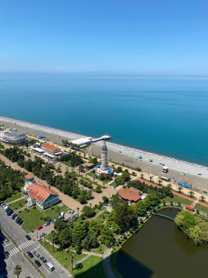 Orbi City Land Apartment Batumi Bagian luar foto