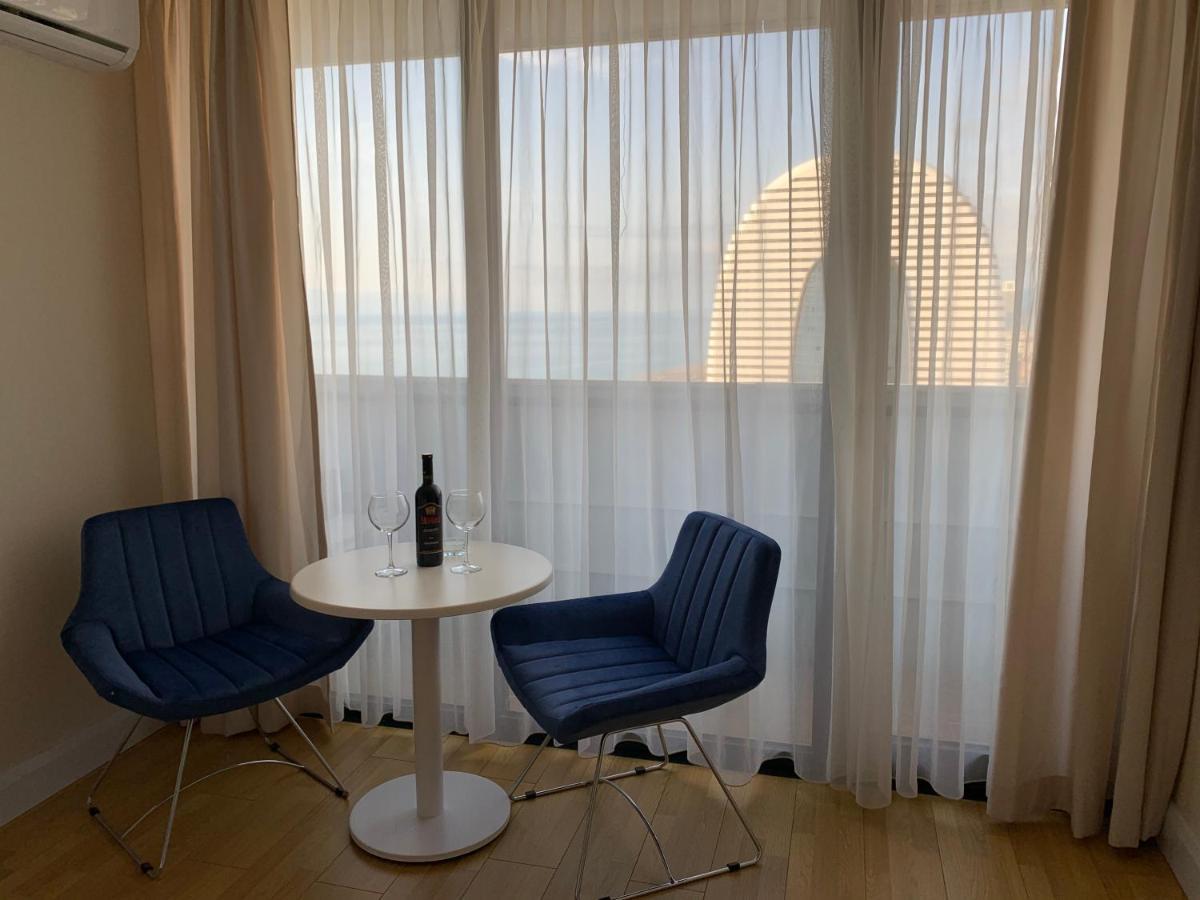 Orbi City Land Apartment Batumi Bagian luar foto