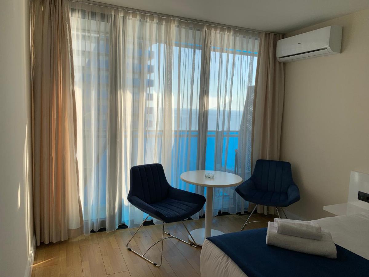 Orbi City Land Apartment Batumi Bagian luar foto